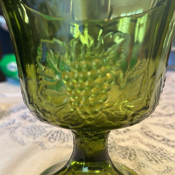 Vintage Green Glass Grape Vine Embossed Pedestal Bowl, Planter vase - Picture 7 of 7